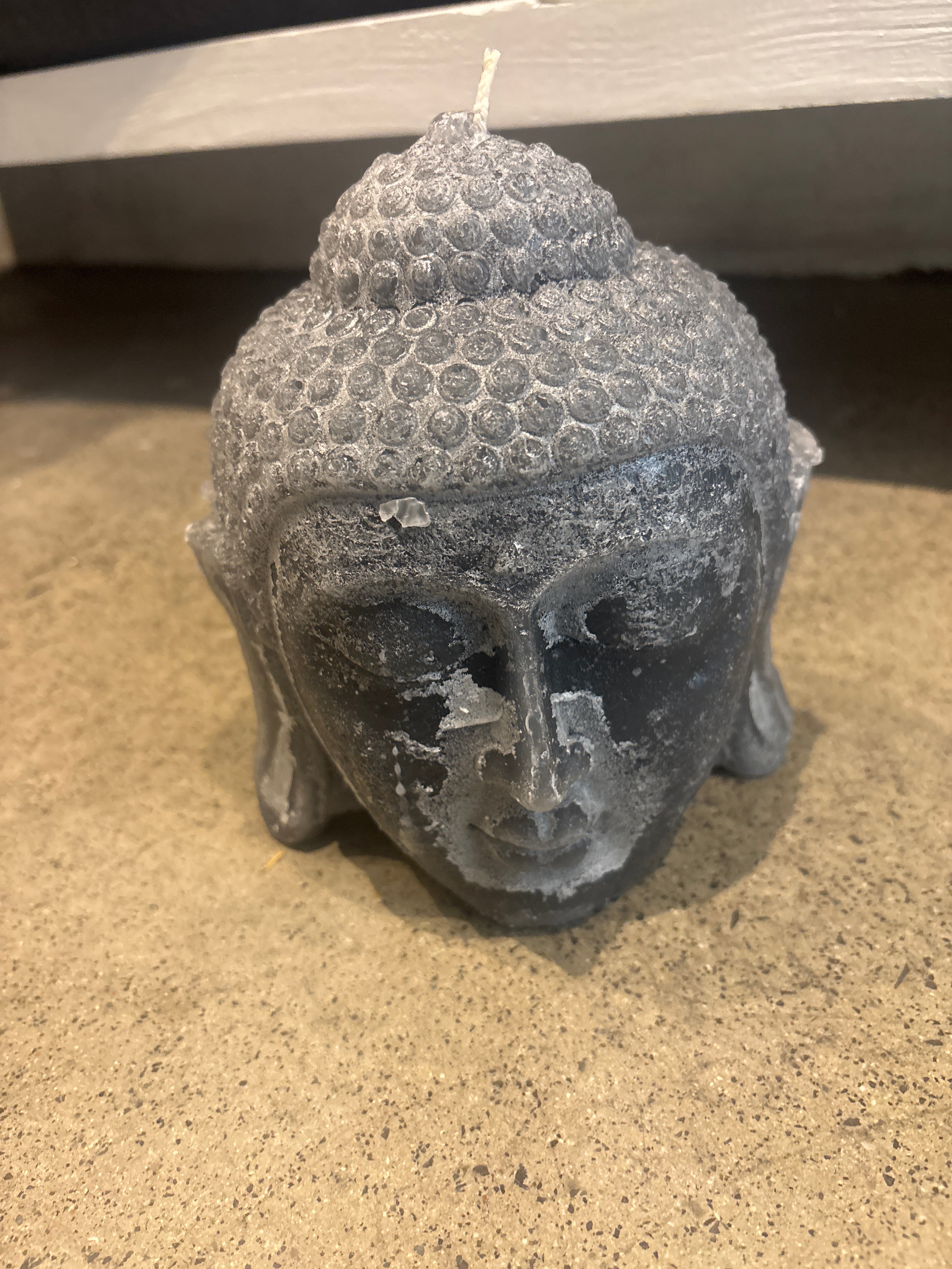 BUDDHA HEAD CANDLE