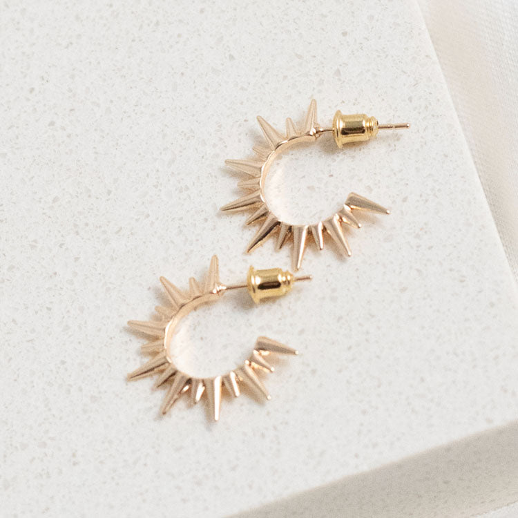 SPIKED HOOPS