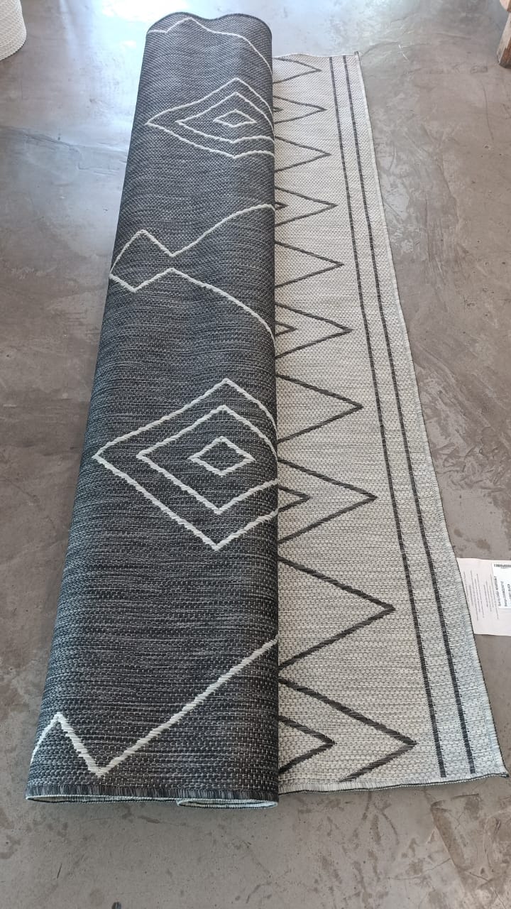 UPCYCLED WOVEN INDOOR & OUTDOOR REVERSABLE MAT ASSORTED