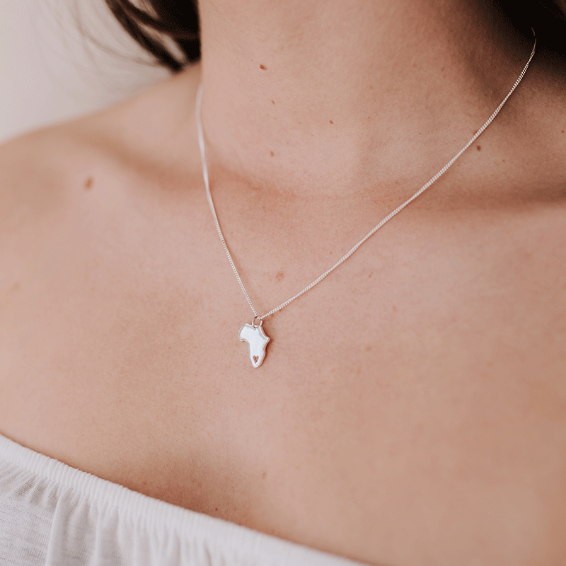 AFRICA HEART NECKLACE